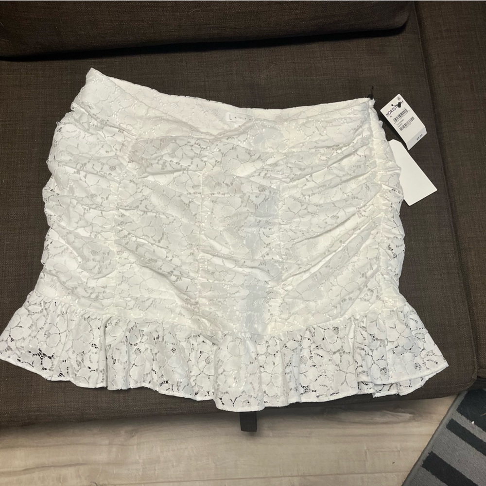 Brand new XL lacy Cotton mini Skirt